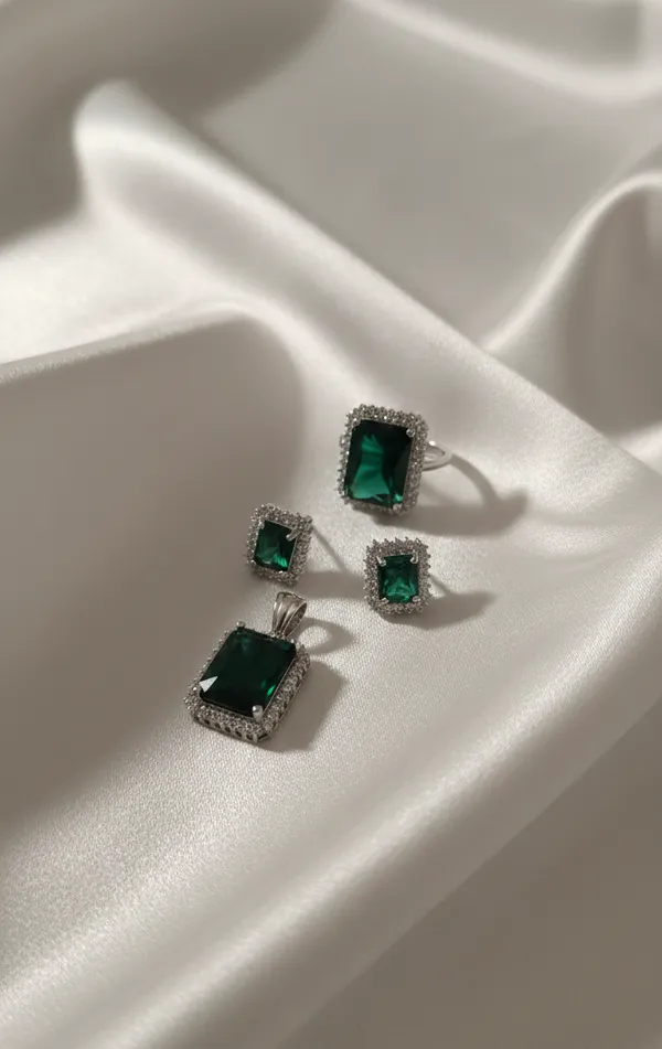 Emerald_Zirconia_Pendant_with_Earrings,_Rings_Combo