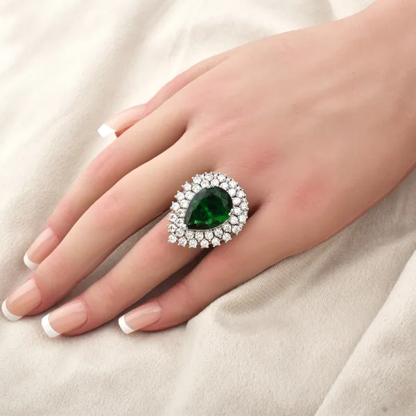 Emerald_Cocktail_Ring_|__Vintage-Inspired_Ring