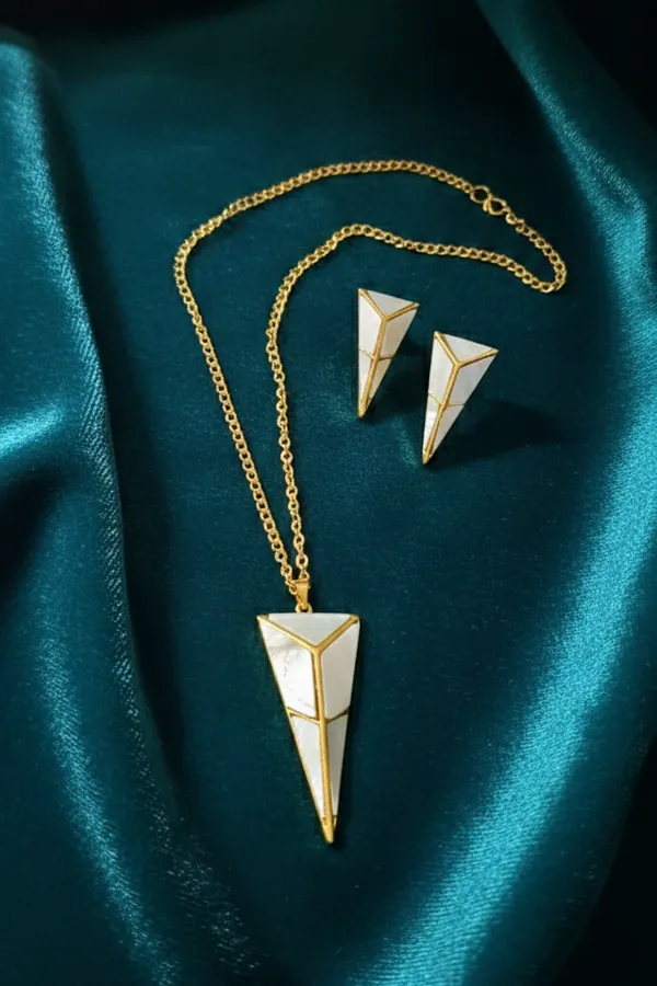 Indo_western_pendant_set_|_Fusion_Jewellery_for_Women