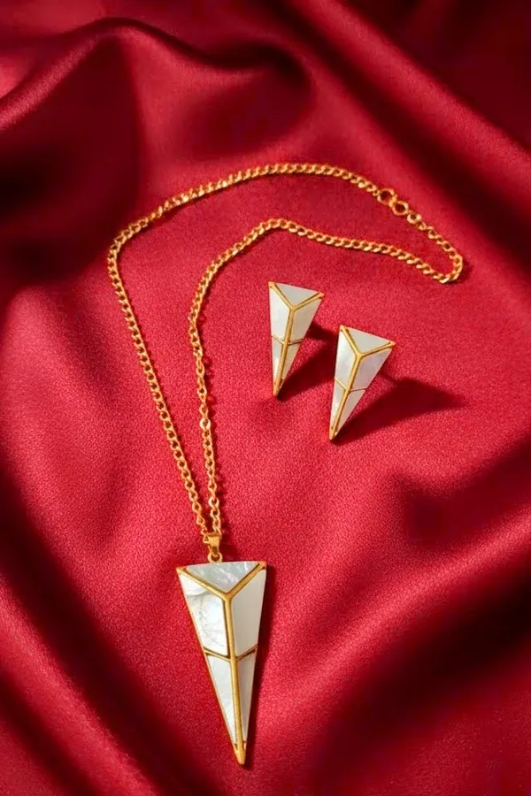 Indo_western_pendant_set_|_Fusion_Jewellery_for_Women