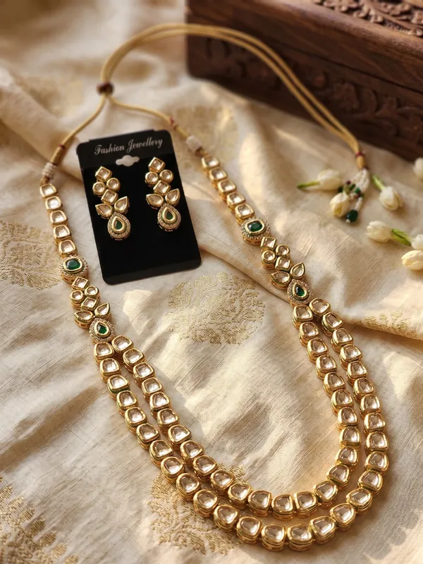 Kundan_Double_Layer_Necklace_Set_with_Matching_Earrings_|_Elegant_Bridal_Royal_Jewellery
