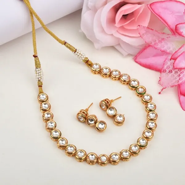 Gold-Plated__Kundan_Sleek_Necklace_|_Indian_Bridal_Jewellery
