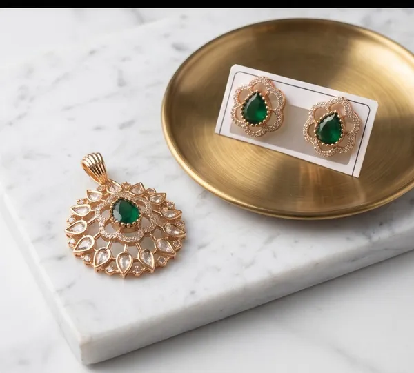 Kundan,_Diamond_and__Emerald_Star_Pendant_and_Earrings__|__Fusion_and_designer__wear