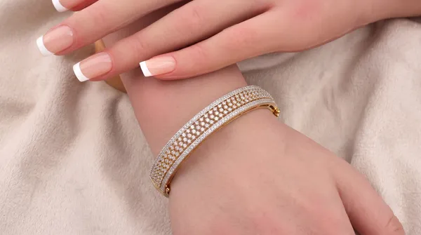 Luxury_American_Diamond_Gold-Plated_Openable_Bracelet_|_Party_&_Wedding_Hand_charm
