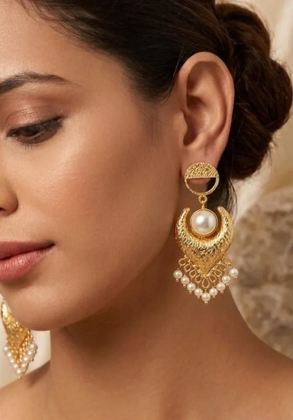 Golden_And_White_Pearls_Gold-Plated_Earrings_|_Statement_Earrings