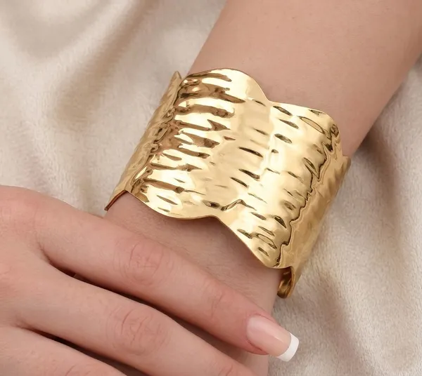 Anti_Tarnish_Broad_Cuff_Bracelet_for_Women_|__Women’s_Statement_Jewelry