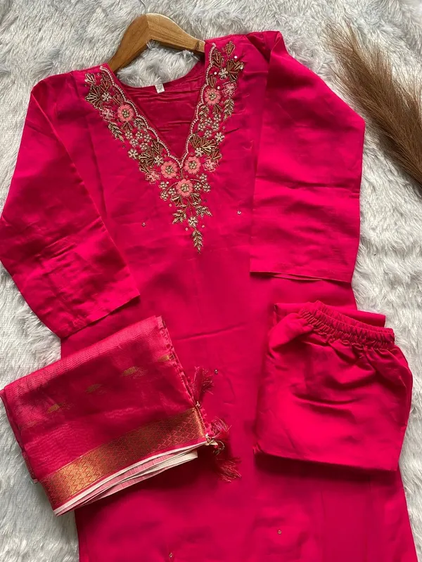 Pink_Cotton_Kurta_Set_For_Women