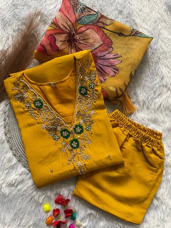 Yellow_Cotton_Kurta_Set_For_Women