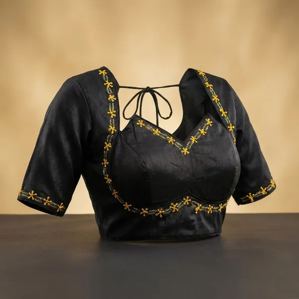 Black_Cotton_Saree_And_Blouse_For_Women