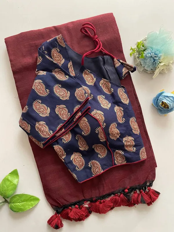 Blue_Cotton_Saree_And_Blouse_For_Women
