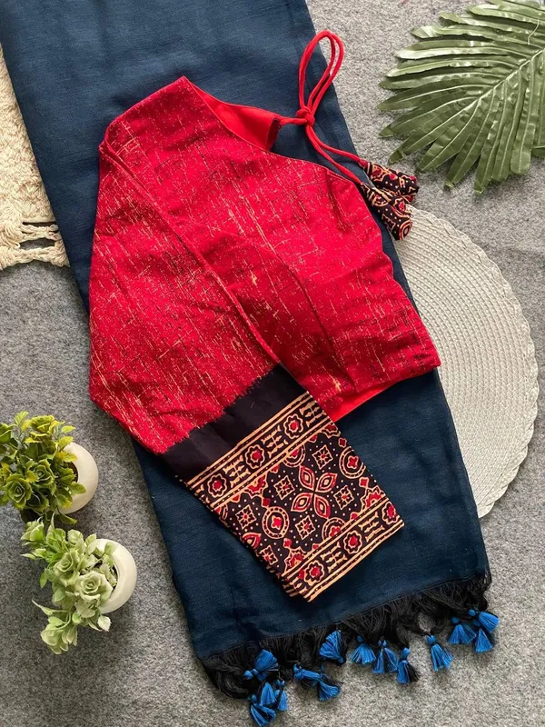 Red_Cotton_Saree_And_Blouse_For_Women