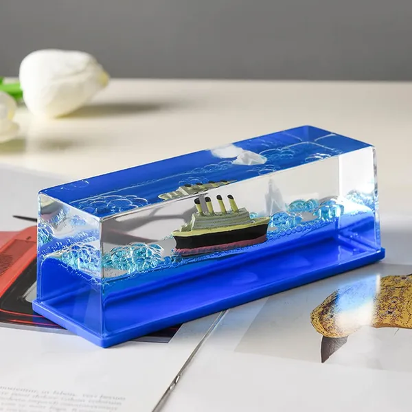Blue_Unsinkable_Titanic_Cruise_Ship_Fluid_Drift_Bottle