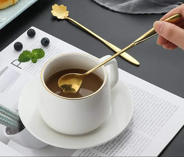 Golden_Luxury_Flower_Shape_Teaspoon_Long_Handle_Stainless_Steel_Set_Pack_Of_4
