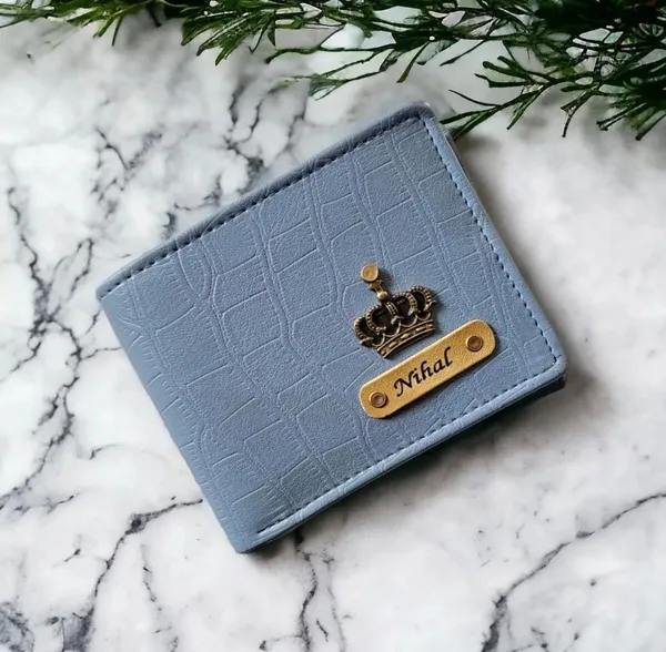Custom_Croc_Texture_Leather_Wallet_for_Men_–_Personalized_Name_Engraved_Wallet_with_Crown_Charm_|_Premium_Gift_for_Men