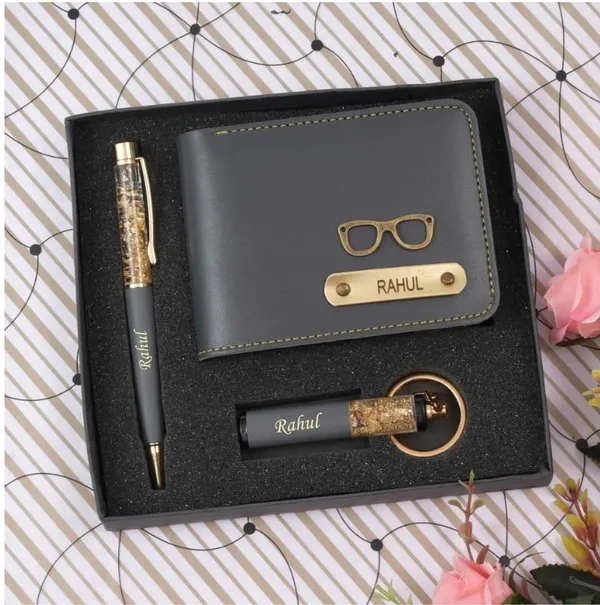 Personalized_Wallet_Gold_Flake_Pen_&_Gold_Flake_Keychain_Combo