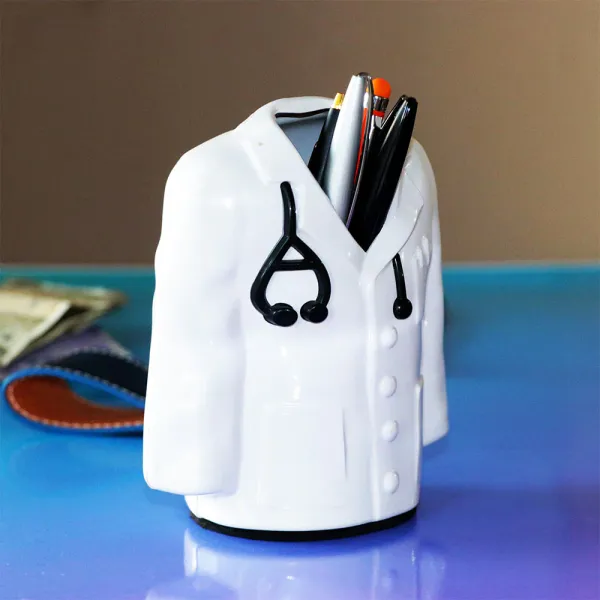 Personalized_Doctor_Coat_Pen_Stand_with_Name_|_Custom_Doctor_Desk_Organizer_|_Doctor_Gift_|_Medical_Pen_Holder_|_GIFTTYE