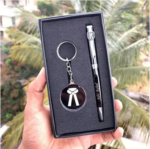 Personalized_Lawyer_Advocate_Pen_&_Keychain_Combo_Gift_Set_–_Custom_Name_Engraved_Premium_Metal_Pen_with_Advocate_Keychain_|_Professional_Gift_for_Lawyers