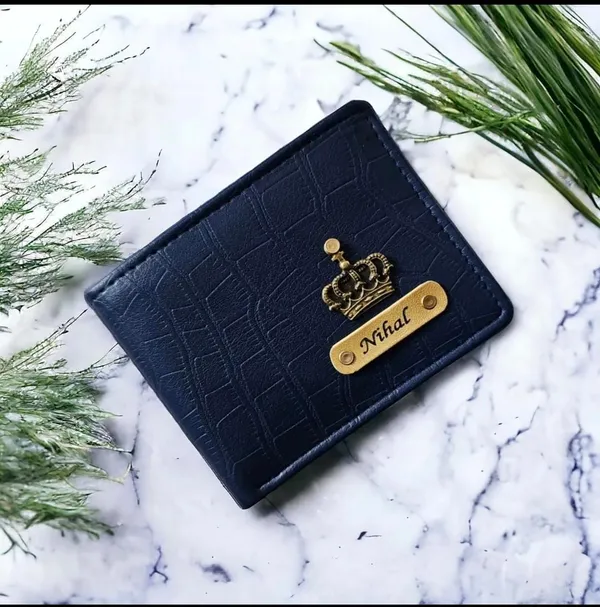 Custom_Croc_Texture_Leather_Wallet_for_Men_–_Personalized_Name_Engraved_Wallet_with_Crown_Charm_|_Premium_Gift_for_Men
