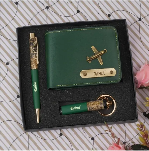 Personalized_Wallet_Gold_Flake_Pen_&_Gold_Flake_Keychain_Combo
