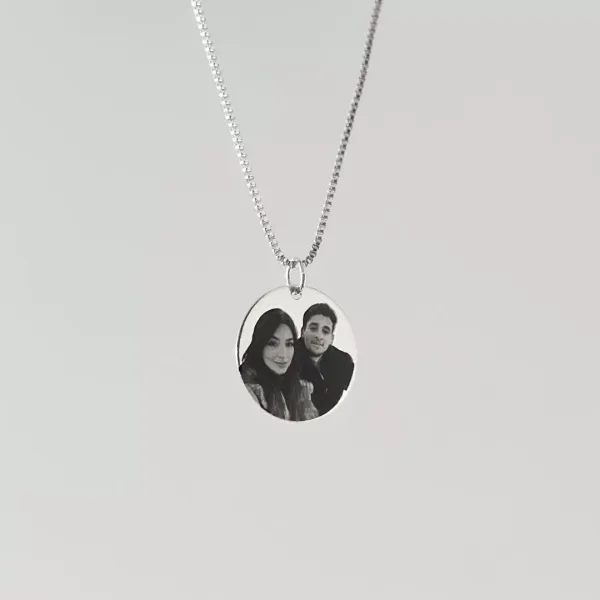Personalized_Photo_Round_Necklace_|_Custom_Photo_Pendant_Necklace_|_Engraved_Stainless_Steel_Photo_Necklace_|_Personalized_Gift_for_Women_&_Couples