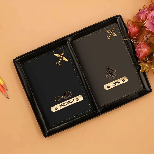Personalized_Leather_Passport_Covers_for_Couple