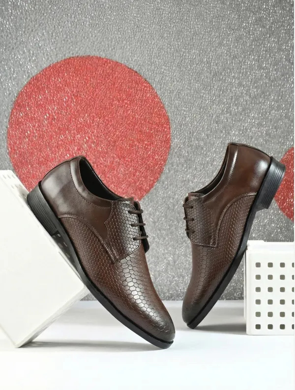 Brown_Synthetic_Leather_Formal_Shoe_For_Men