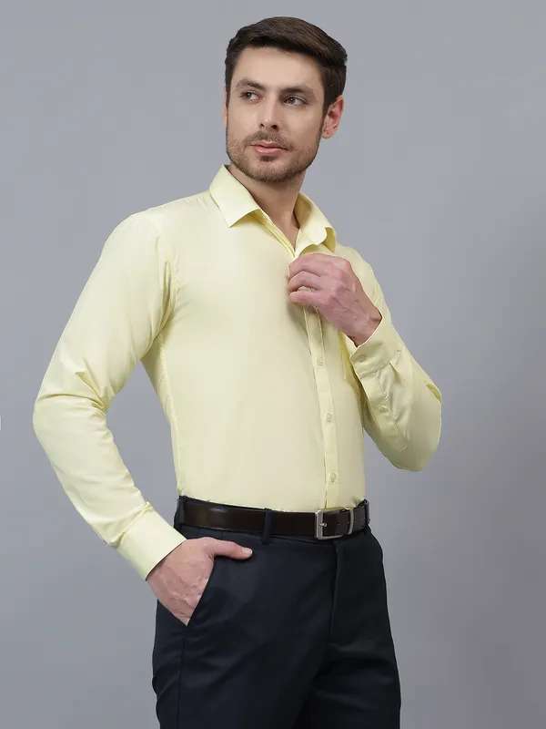 Lemon_Slim_Fit_Solid_Spread_Collar_Full_Sleeve_Rich_Cotton_Formal_Shirt_For_Men
