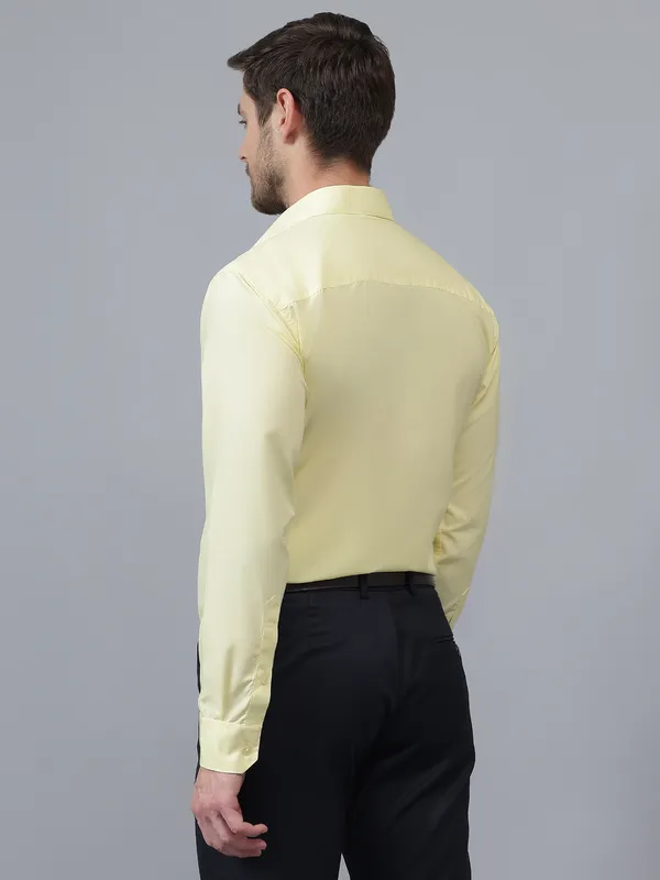 Lemon_Slim_Fit_Solid_Spread_Collar_Full_Sleeve_Rich_Cotton_Formal_Shirt_For_Men