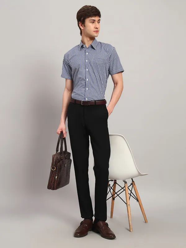 Blue_And_White_Slim_Fit_Checked_Spread_Collar_Half_Sleeve_Cotton_Formal_Shirt_For_Men