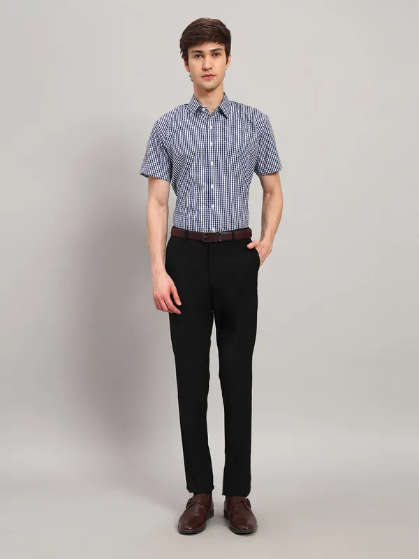 Blue_And_White_Slim_Fit_Checked_Spread_Collar_Half_Sleeve_Cotton_Formal_Shirt_For_Men