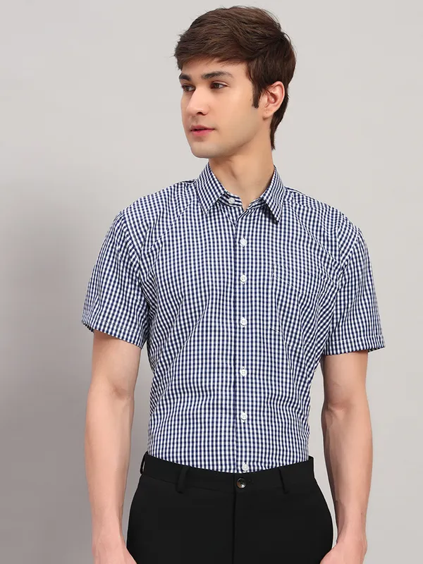 Blue_And_White_Slim_Fit_Checked_Spread_Collar_Half_Sleeve_Cotton_Formal_Shirt_For_Men
