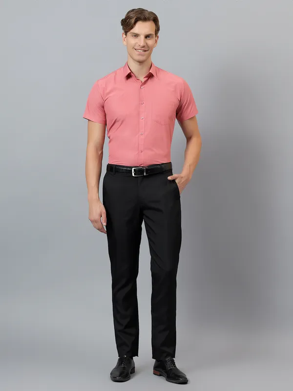 Coral_Slim_Fit_Solid_Spread_Collar_Half_Sleeve_Formal_Shirt_For_Men