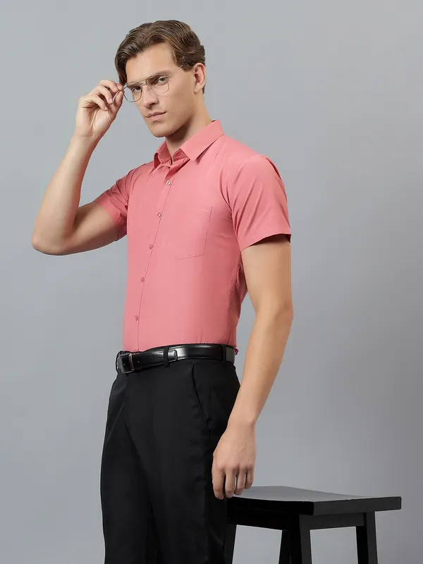 Coral_Slim_Fit_Solid_Spread_Collar_Half_Sleeve_Formal_Shirt_For_Men