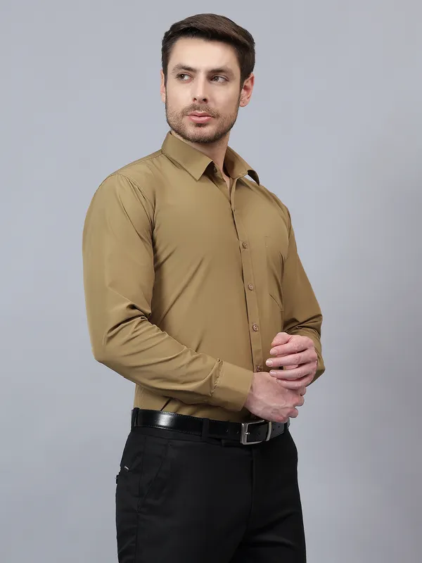 Khaki_Slim_Fit_Solid_Spread_Collar_Full_Sleeve_Rich_Cotton_Formal_Shirt_For_Men