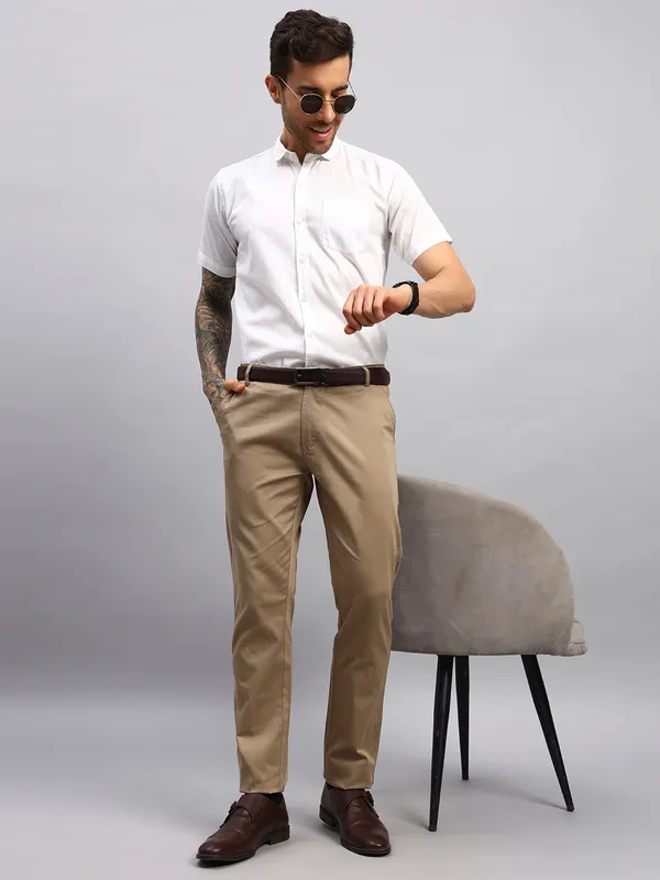 Khaki_Relaxed_Straight_Leg_Slim_Fit_High_Rise_Chinos_Trousers_For_Men