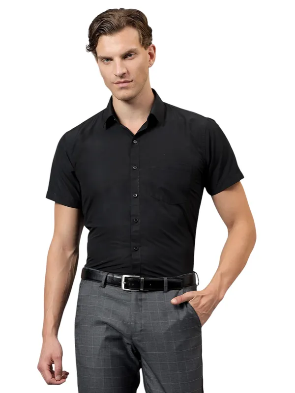 Black_Slim_Fit_Solid_Spread_Collar_Half_Sleeve_Formal_Shirt_For_Men