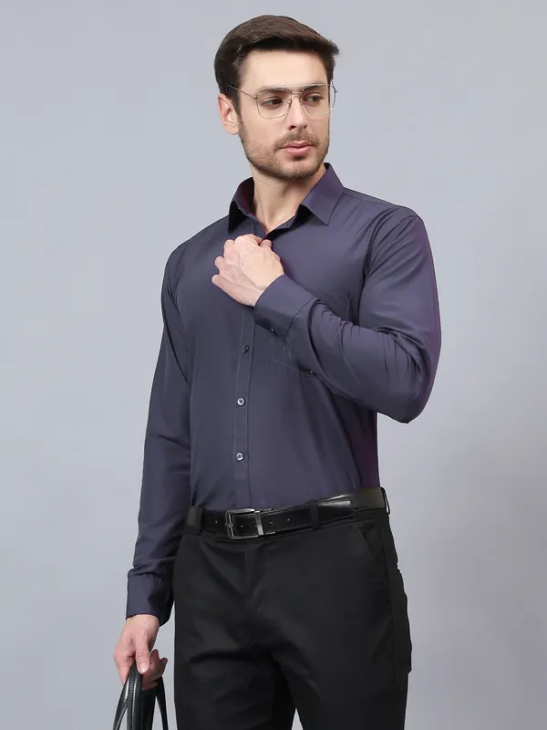 Charcoal_Slim_Fit_Solid_Spread_Collar_Full_Sleeve_Rich_Cotton_Formal_Shirt_For_Men