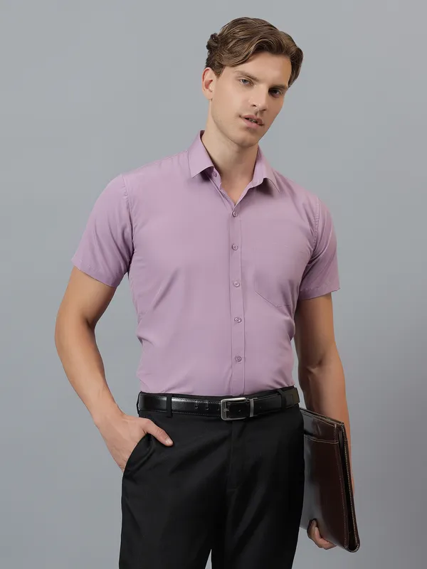 Lavender_Slim_Fit_Solid_Spread_Collar_Half_Sleeve_Formal_Shirt_For_Men