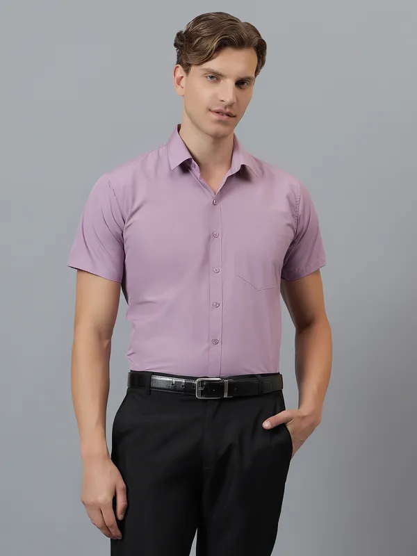 Lavender_Slim_Fit_Solid_Spread_Collar_Half_Sleeve_Formal_Shirt_For_Men
