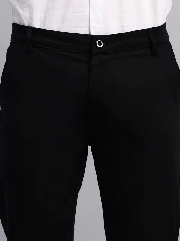 Black_Relaxed_Straight_Leg_Slim_Fit_High_Rise_Chinos_Trousers_For_Men
