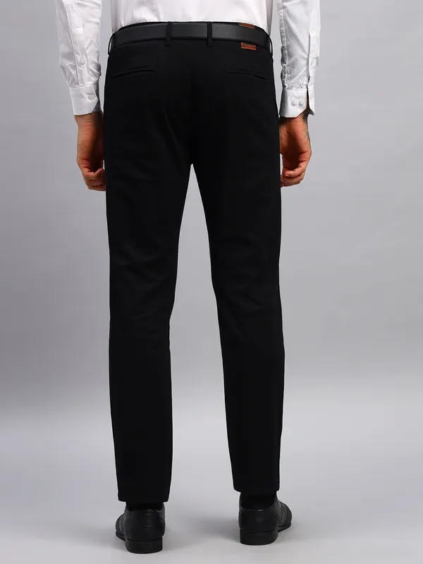 Black_Relaxed_Straight_Leg_Slim_Fit_High_Rise_Chinos_Trousers_For_Men