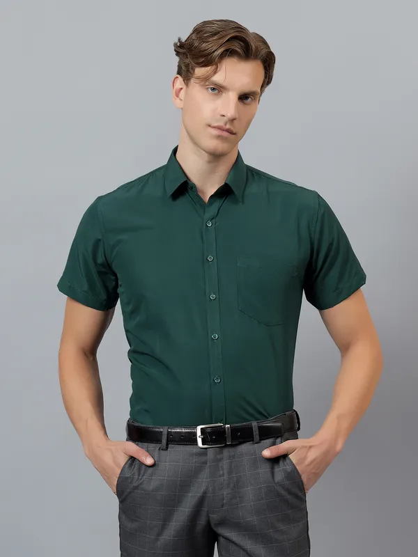 Green_Slim_Fit_Solid_Spread_Collar_Half_Sleeve_Formal_Shirt_For_Men