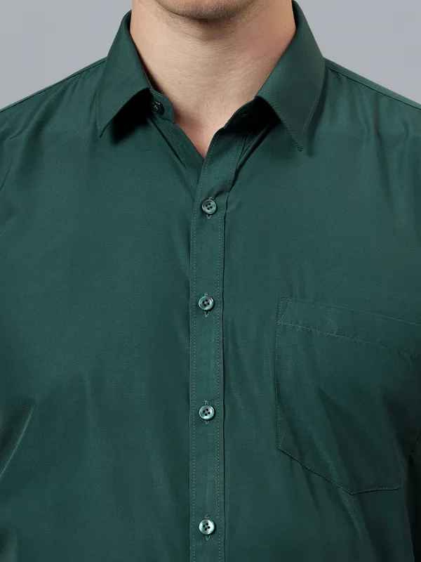 Green_Slim_Fit_Solid_Spread_Collar_Half_Sleeve_Formal_Shirt_For_Men