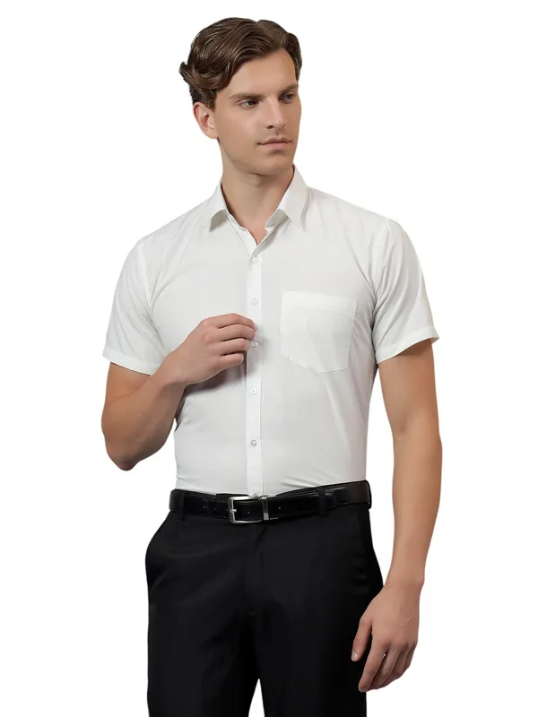 Cream_Slim_Fit_Solid_Spread_Collar_Half_Sleeve_Formal_Shirt_For_Men