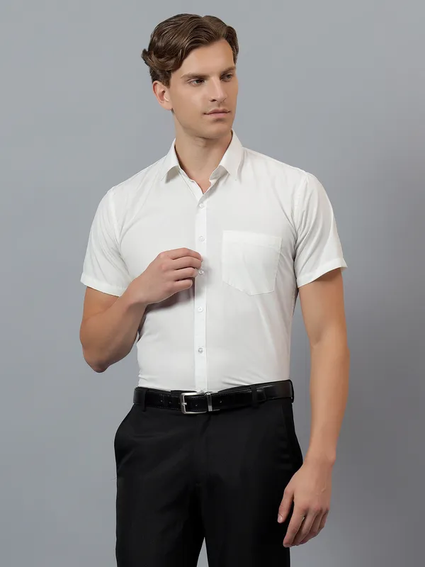 Cream_Slim_Fit_Solid_Spread_Collar_Half_Sleeve_Formal_Shirt_For_Men