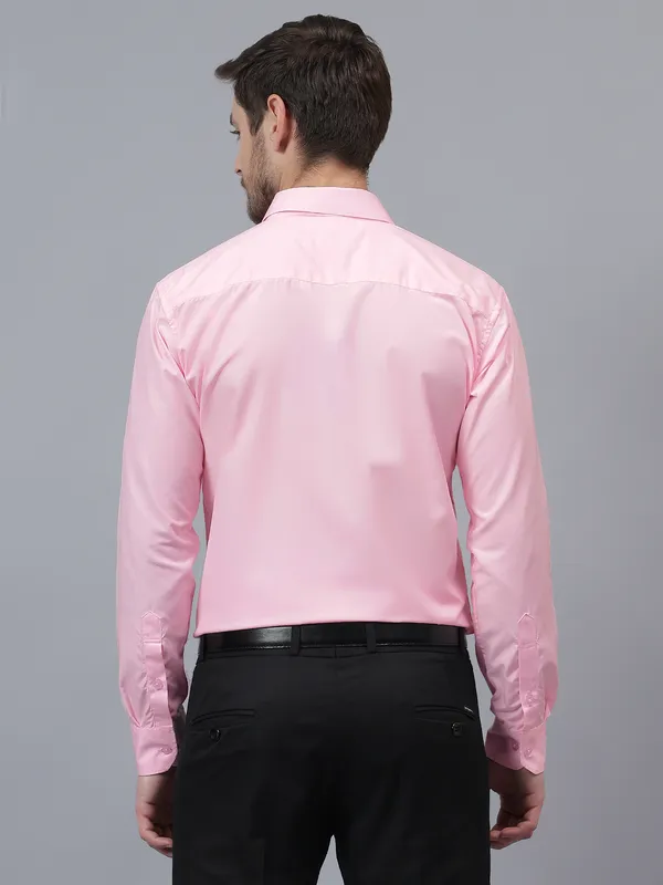 Pink_Slim_Fit_Solid_Spread_Collar_Full_Sleeve_Rich_Cotton_Formal_Shirt_For_Men