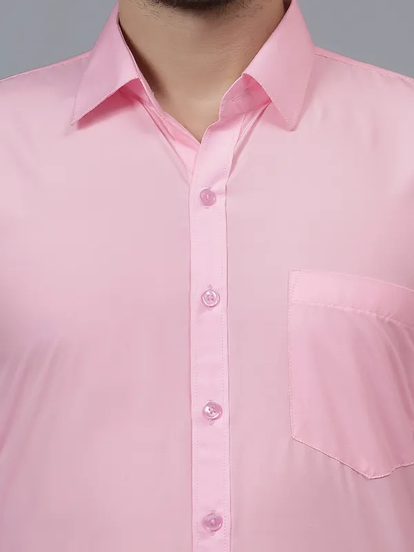 Pink_Slim_Fit_Solid_Spread_Collar_Full_Sleeve_Rich_Cotton_Formal_Shirt_For_Men