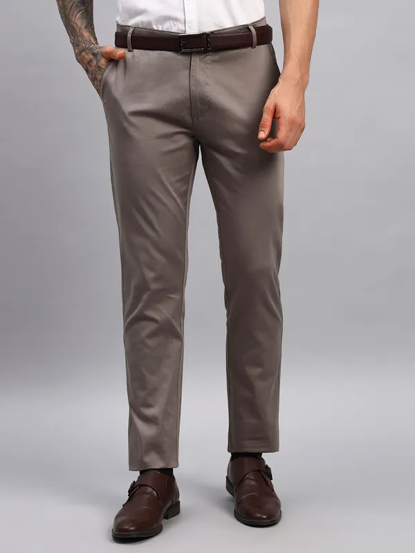 Light_Brown_Relaxed_Straight_Leg_Slim_Fit_High_Rise_Trousers_For_Men