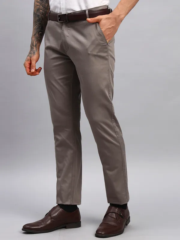 Light_Brown_Relaxed_Straight_Leg_Slim_Fit_High_Rise_Trousers_For_Men