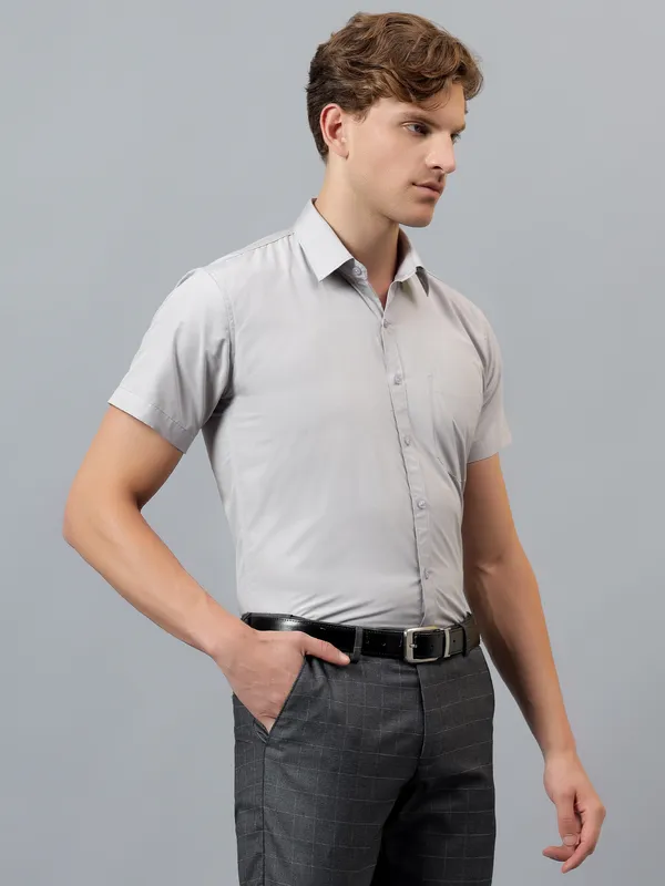 Grey_Slim_Fit_Solid_Spread_Collar_Half_Sleeve_Formal_Shirt_For_Men